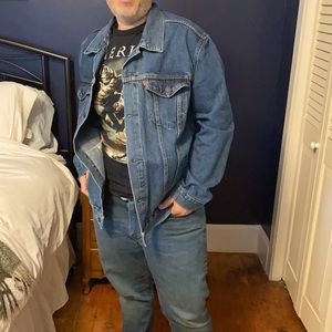 Men’s NWOT Levi’s denim jacket size XL